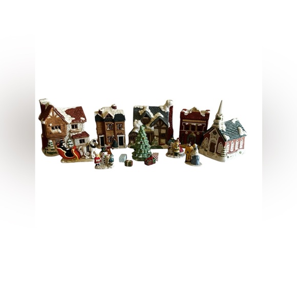unbranded Other - VINTAGE CHRISTMAS VILLAGE 15 PIECES /NO BOX/ NO LIGHTS